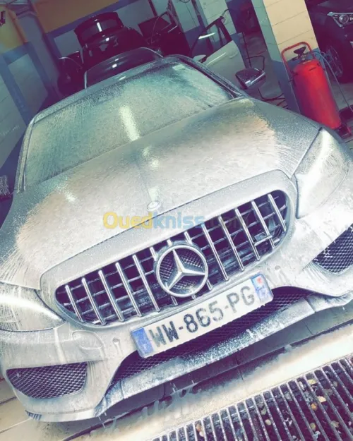 Location de voiture de luxe en Algérie