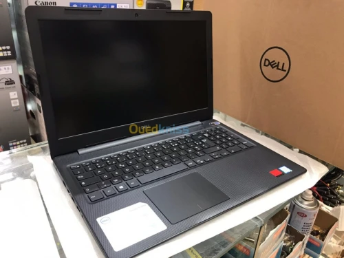 DELL INSPIRON 15 i5 8ém AMD RADEON 520