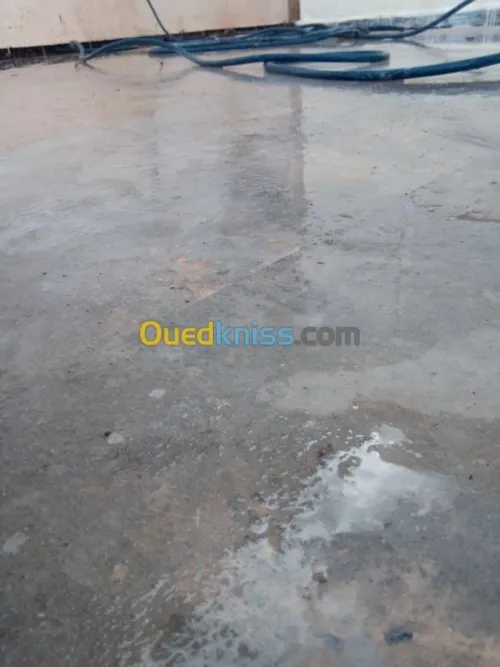 Ponçage et lustrage des sols