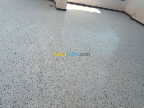 Ponçage et lustrage des sols