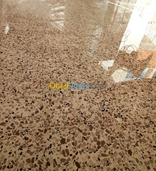 Ponçage et lustrage des sols