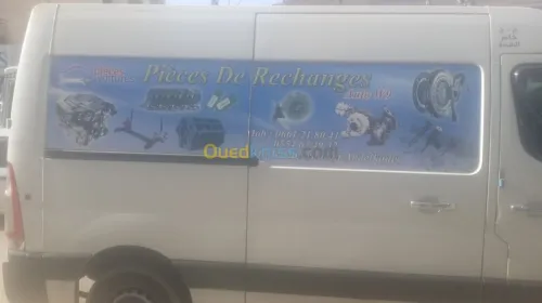 plaque publicitaire et autocolant