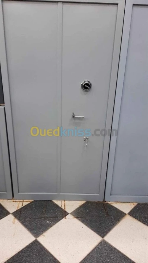 Armoire et vestiaire métallique 