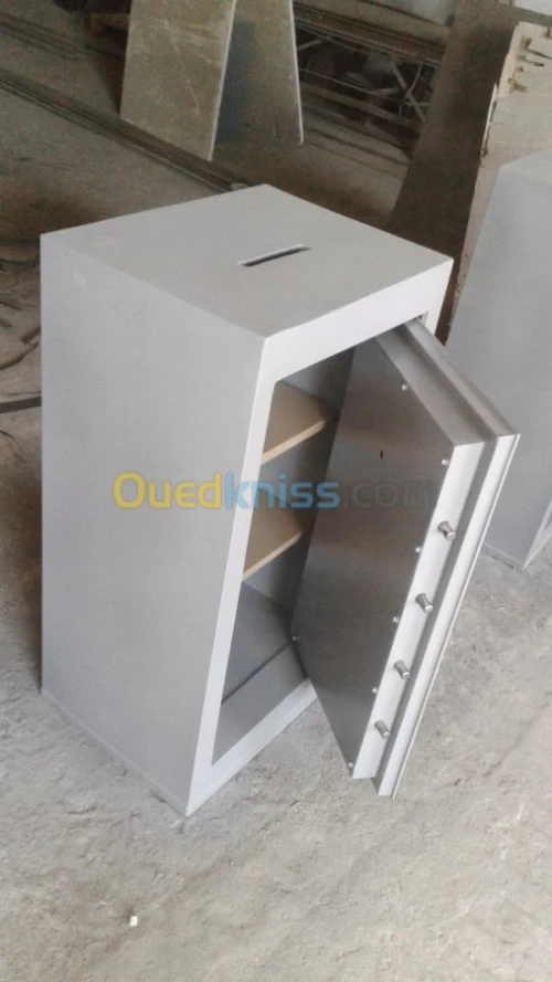 Fabrication et réparation de coffre-fort