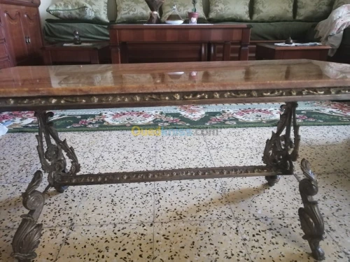 Table basse en marbre et bronze