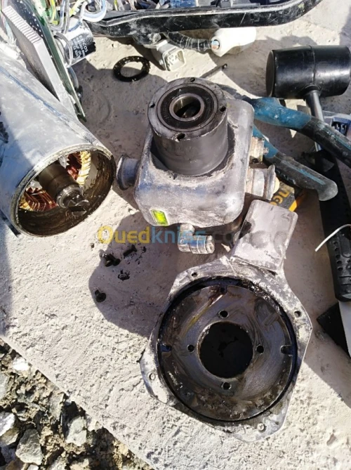 Maintenance machines Et equipements industrielles صيانة الآلات الصناعية 