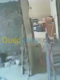 كهربائي électricien