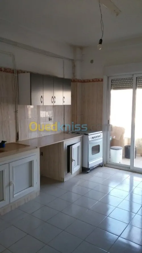 Location Appartement F4 Alger Dely brahim