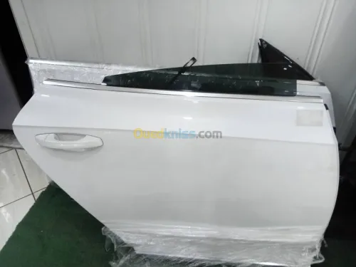 Porte Passat Arteon 2017-2019 neuf 