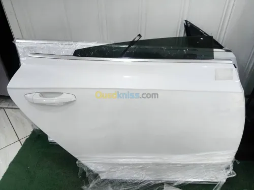 Porte Passat Arteon 2017-2019 neuf 