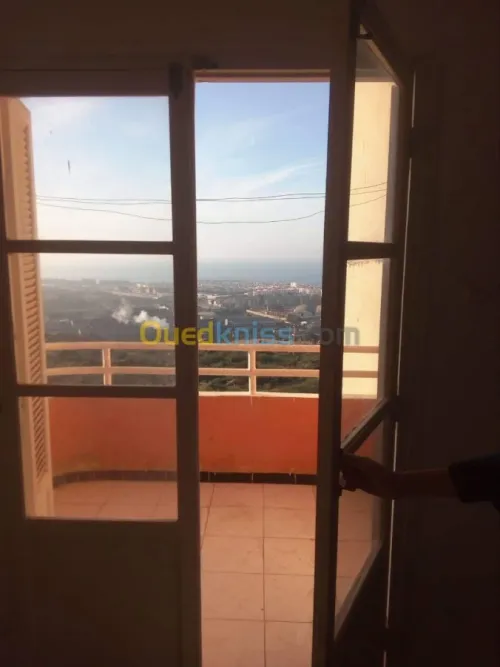 Vente Appartement F4 Mostaganem Mezghrane
