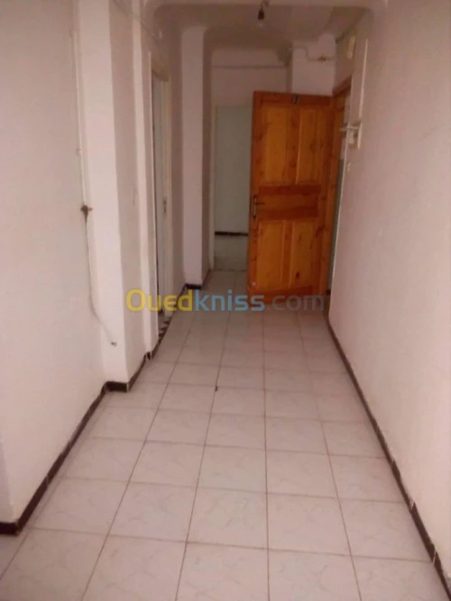 Vente Appartement F4 Mostaganem Mezghrane