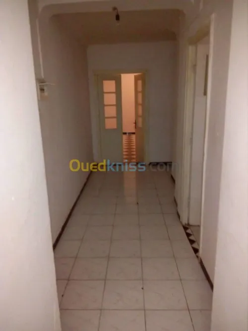 Vente Appartement F4 Mostaganem Mezghrane