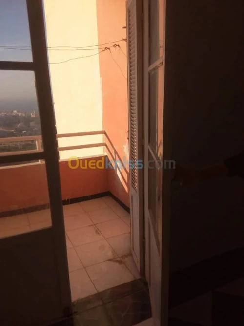 Vente Appartement F4 Mostaganem Mezghrane