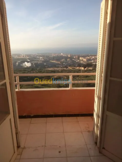 Vente Appartement F4 Mostaganem Mezghrane