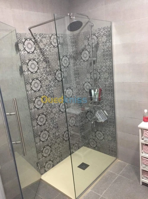 Vitrage cabinet de douche vitrine