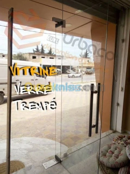 cabine de douche et vitrine en verre trempé 