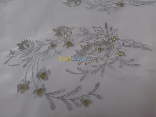 Broderies industrielles