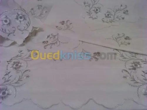 Broderies industrielles