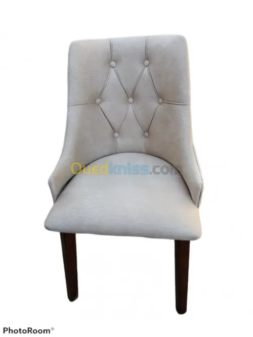 Fabricant de chaises et table