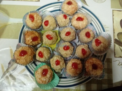 Gateaux tchakhtchoukha mhadjeb msamen