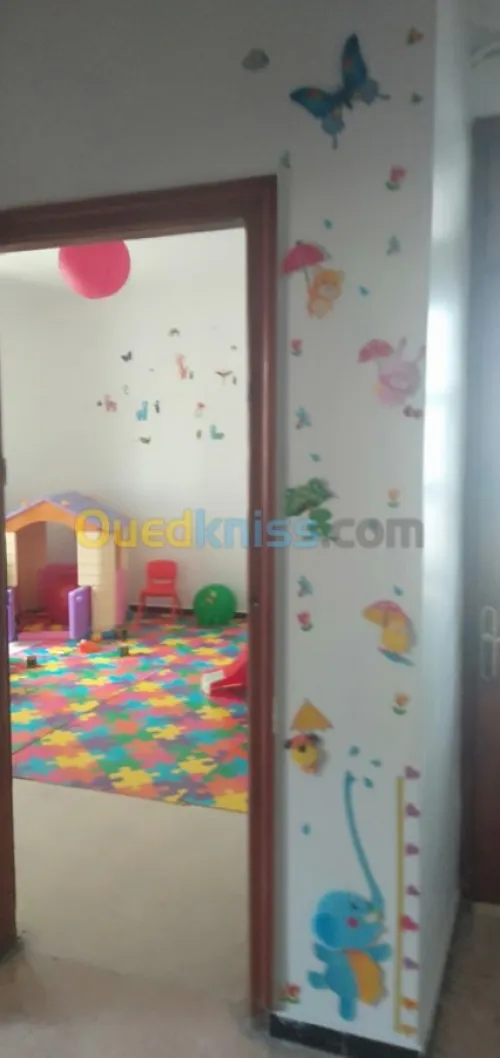Crèche maternelle préscolaire 