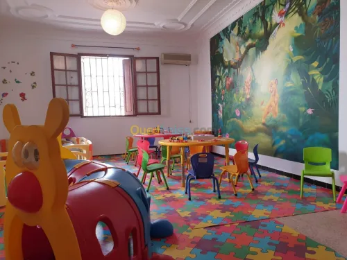 Crèche maternelle préscolaire 