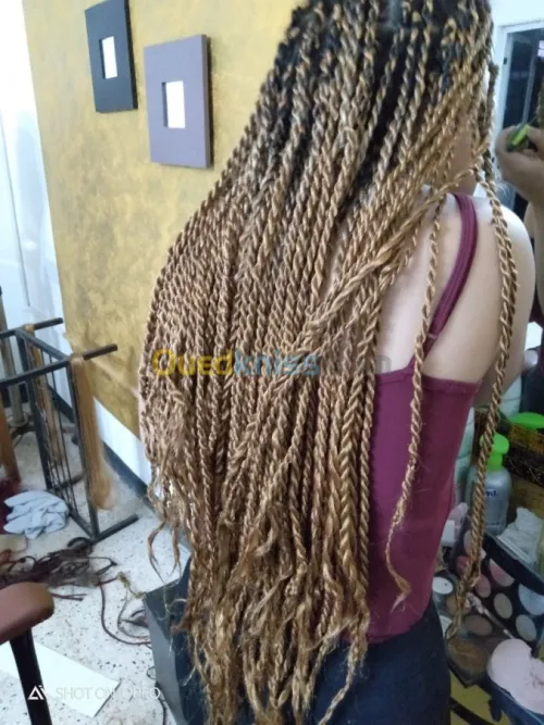 Coiffeuse tresse africaine