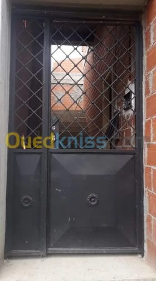 ferronnier serrurier soudeur découpe.