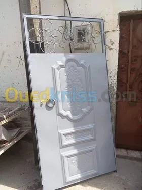 ferronnier serrurier soudeur découpe.