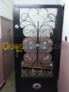 ferronnier serrurier soudeur découpe.