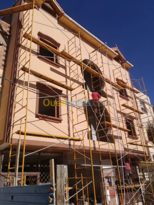 Revêtement est décoration des vaçade(P