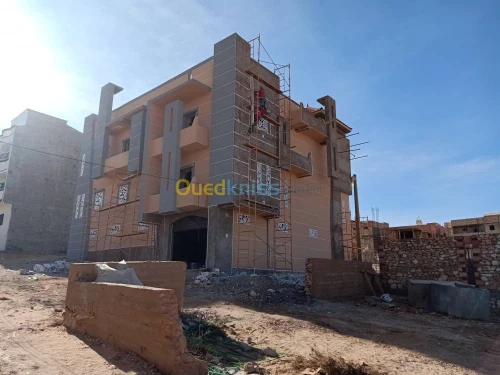 Revêtement est décoration des vaçade(P