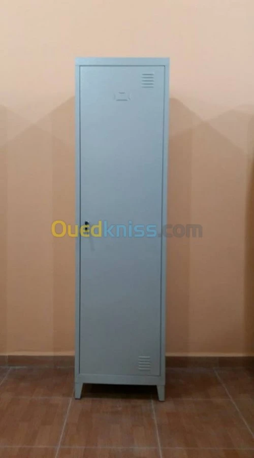 Armoires vestiaire 