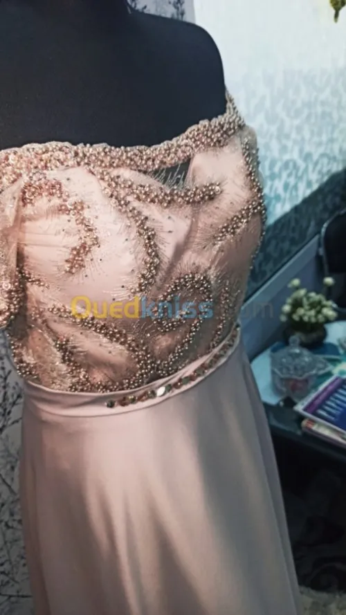 Haute couture, sur-mesure et retouches