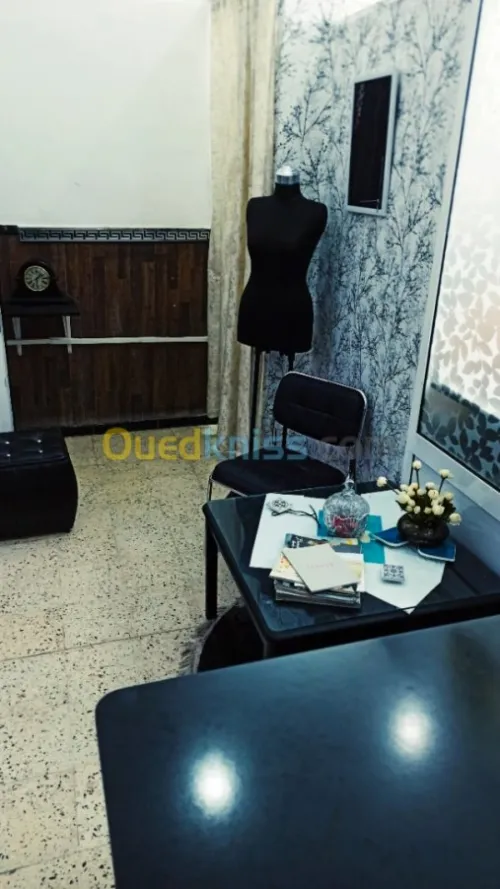Haute couture, sur-mesure et retouches