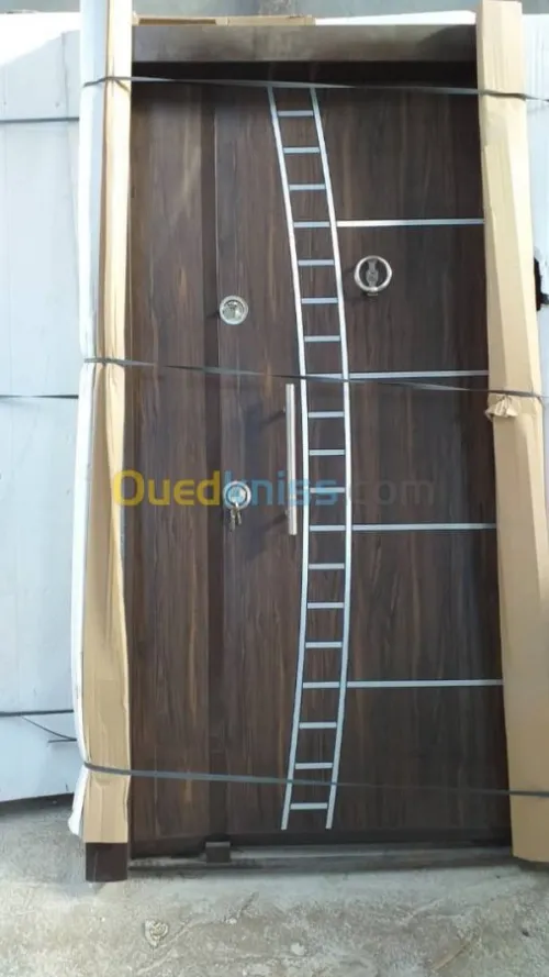 FABRICATION DE PORTES