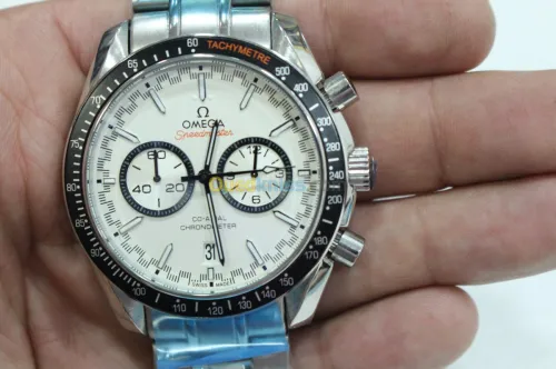 Montres OMEGA Speedmaster ® 