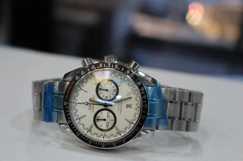 Montres OMEGA Speedmaster ® 