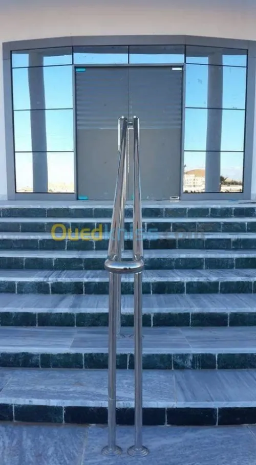 Façade en verre trempé 