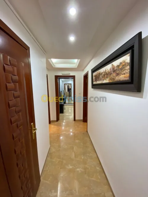 Location Appartement F4 Alger Hydra