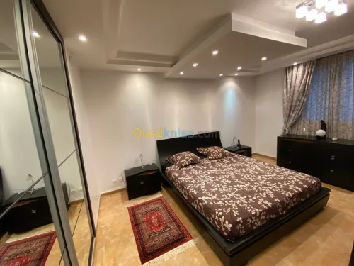 Location Appartement F4 Alger Hydra