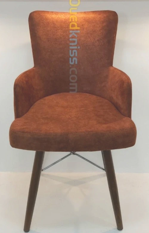 CHAISE ET TABLE POUR CAFETERIAS 