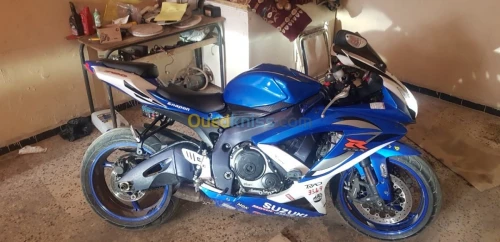 Suzuki Gsxr-750