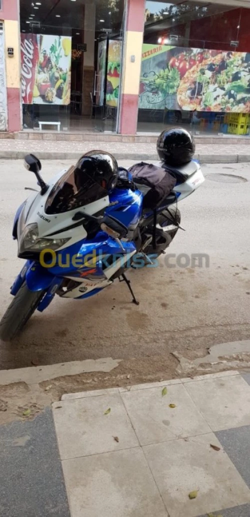 Suzuki Gsxr-750