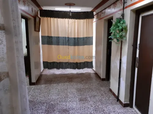 Vente Appartement F8 Tlemcen Souahlia