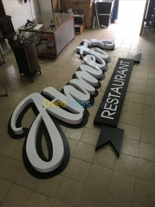 Enseigne Lumineuse et Panneaux