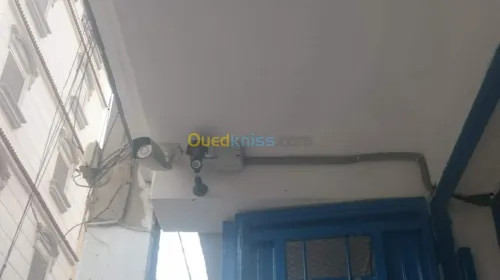 Installer des caméras de surveillance