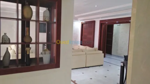 Location Appartement F4 Alger Hydra