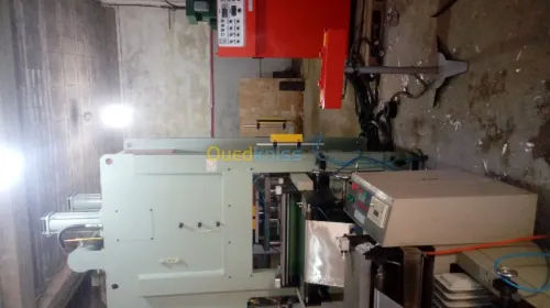 Machine de fabrication barquette alime